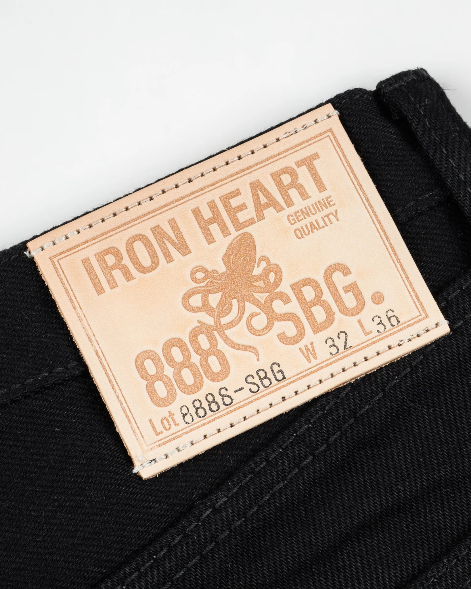 Iron Heart IH-888S-SBG 21oz Selvedge Denim Relaxed Tapered Cut Jeans - Superblack (Fades To Grey)