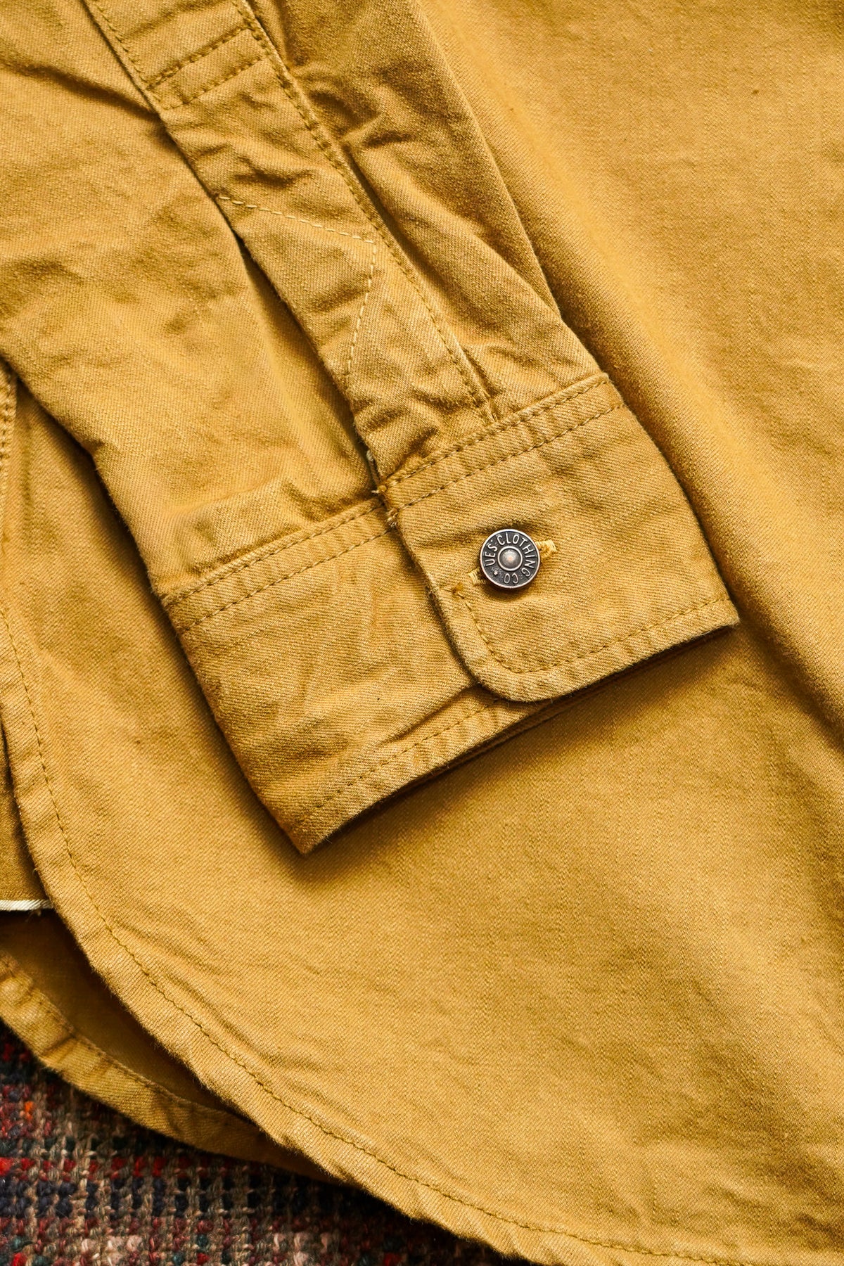 UES Traveler Shirt - Gold