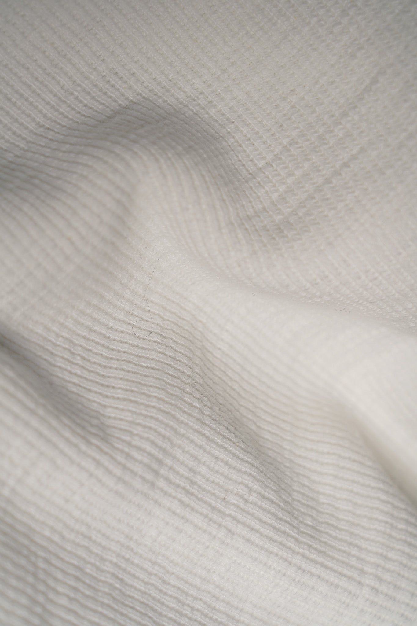 UES Rib Knit V-Gusset Long Sleeve T-Shirt - White