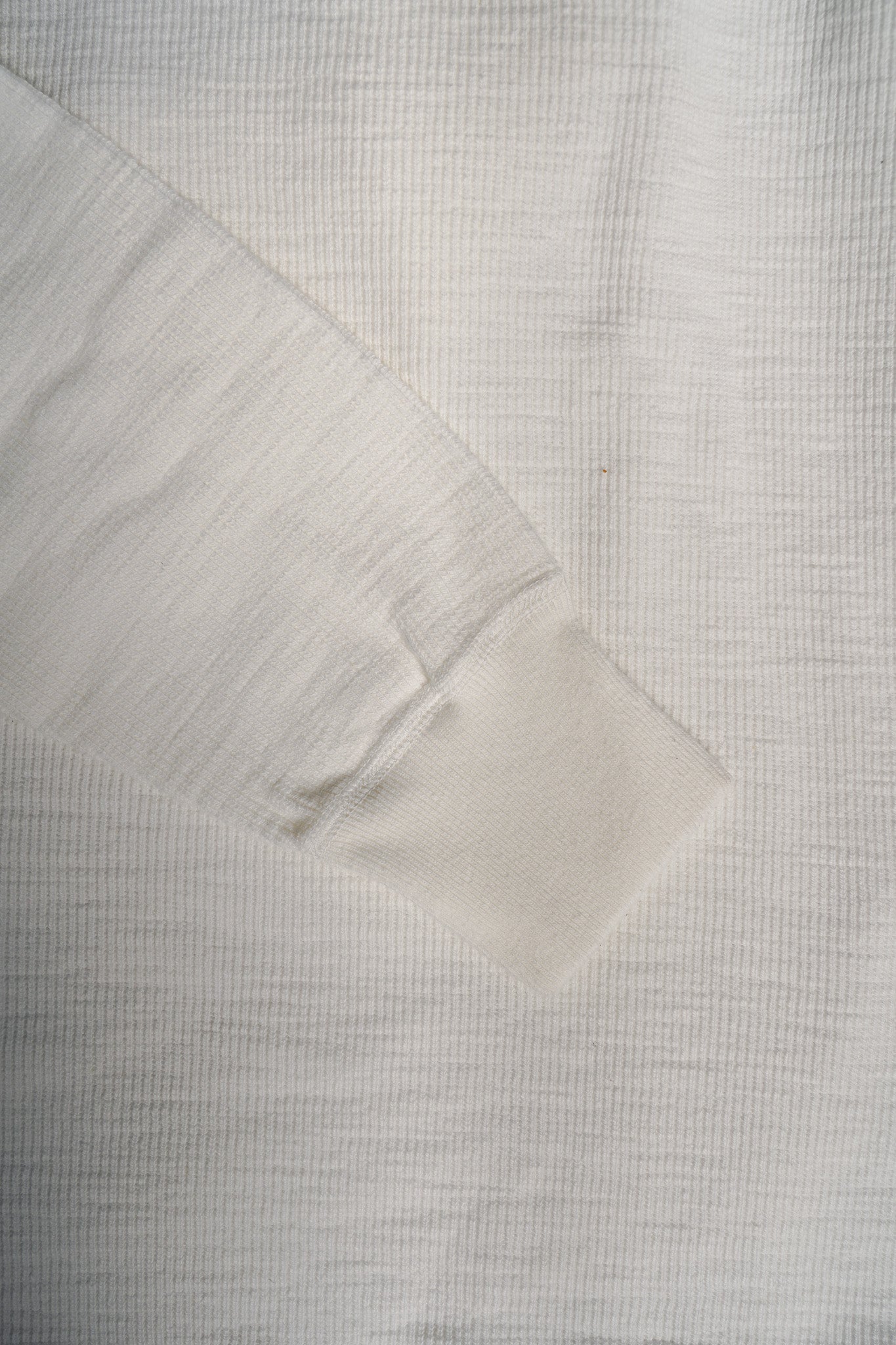 UES Rib Knit V-Gusset Long Sleeve T-Shirt - White