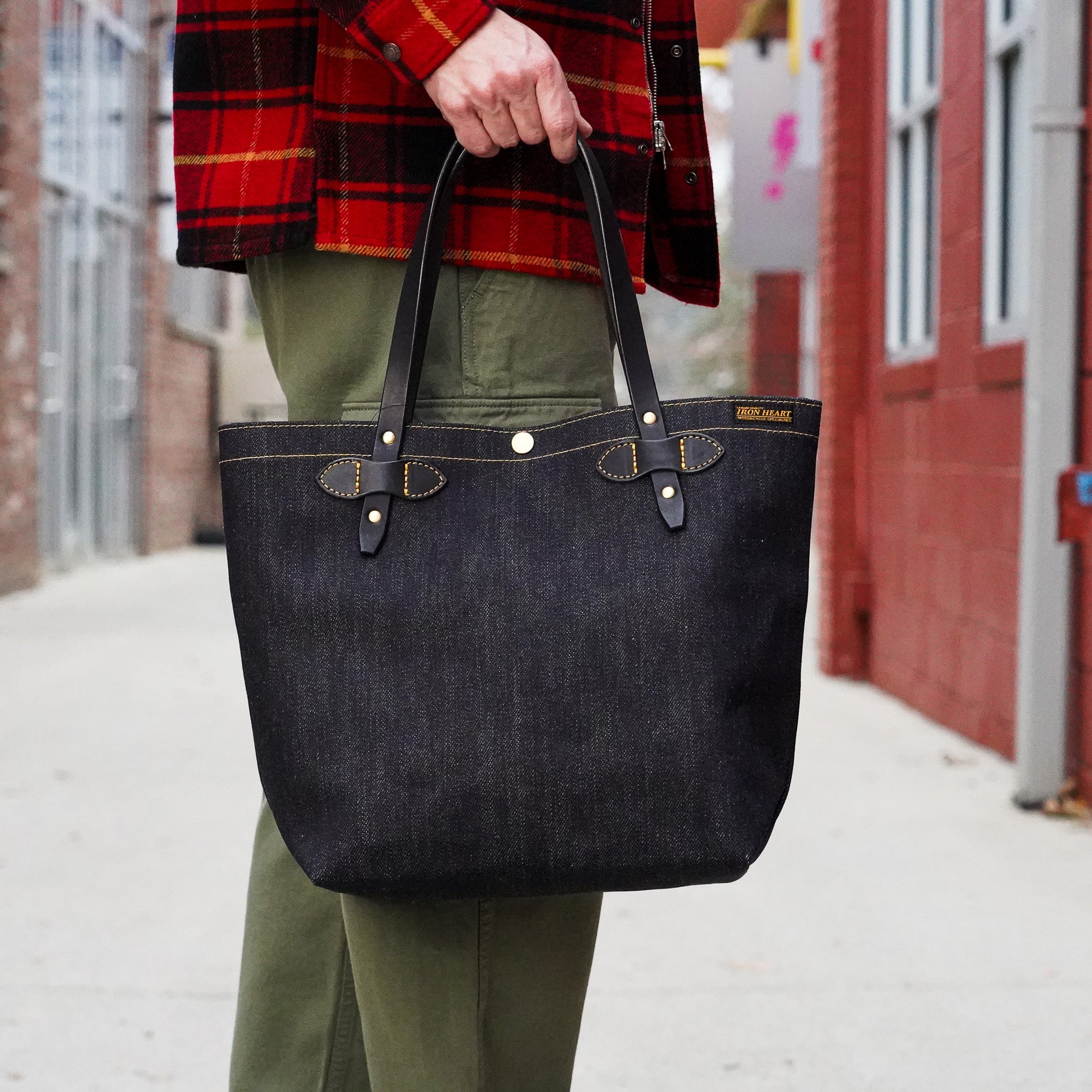 バッグ IRON HEART 25oz Selvedge Denim Tote Bag Iron Heart IHE-49-IND 25oz Selvedge Denim Tote Bag - Indigo